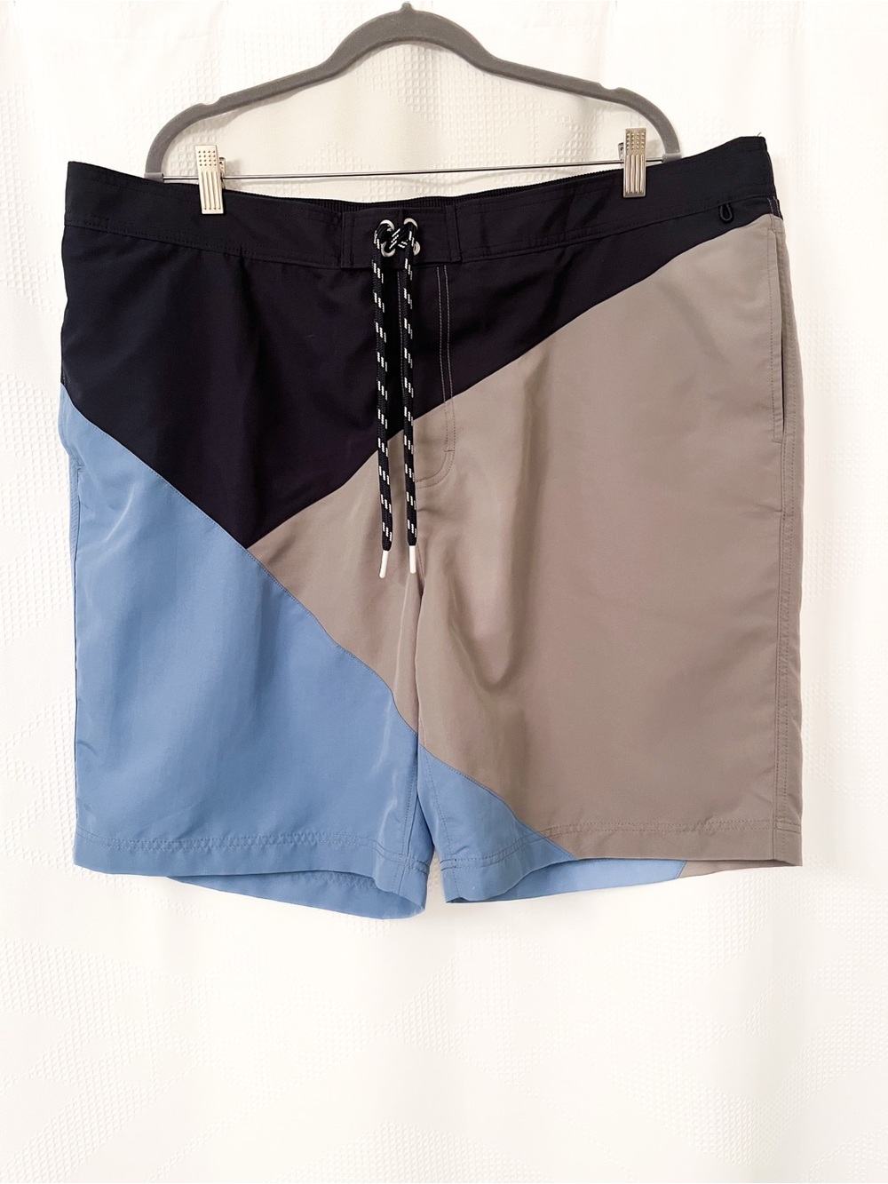 Land’s End Men's Blue Wave Colorblock Swim Trunks XXL NWT